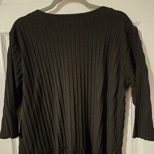 Focus Casual Life Black Asymmetrical Ribbed Tunic Top with Button Pocket Size L
